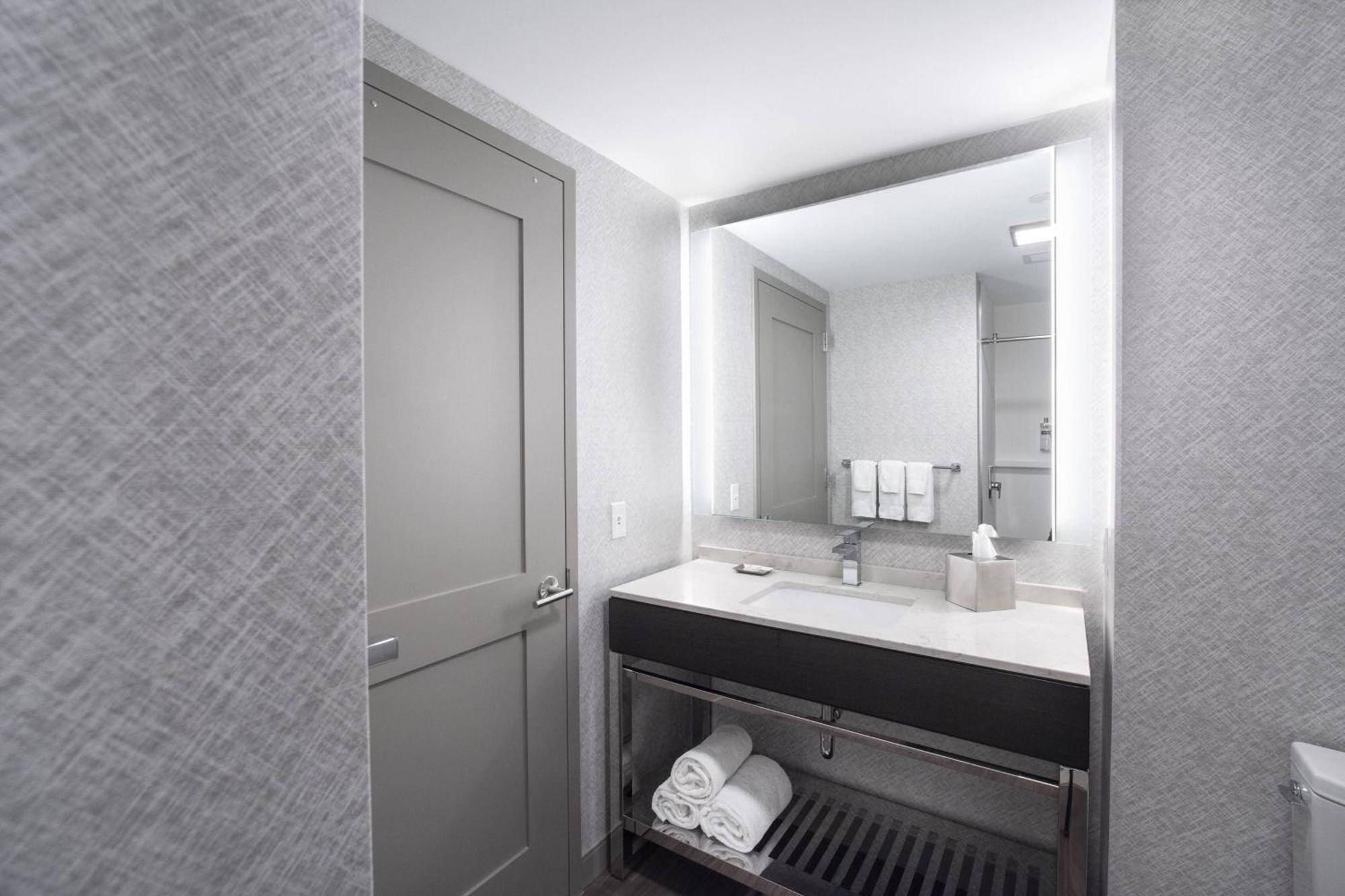 Fairfield Inn & Suites By Marriott Boston Logan Airport/Chelsea Extérieur photo