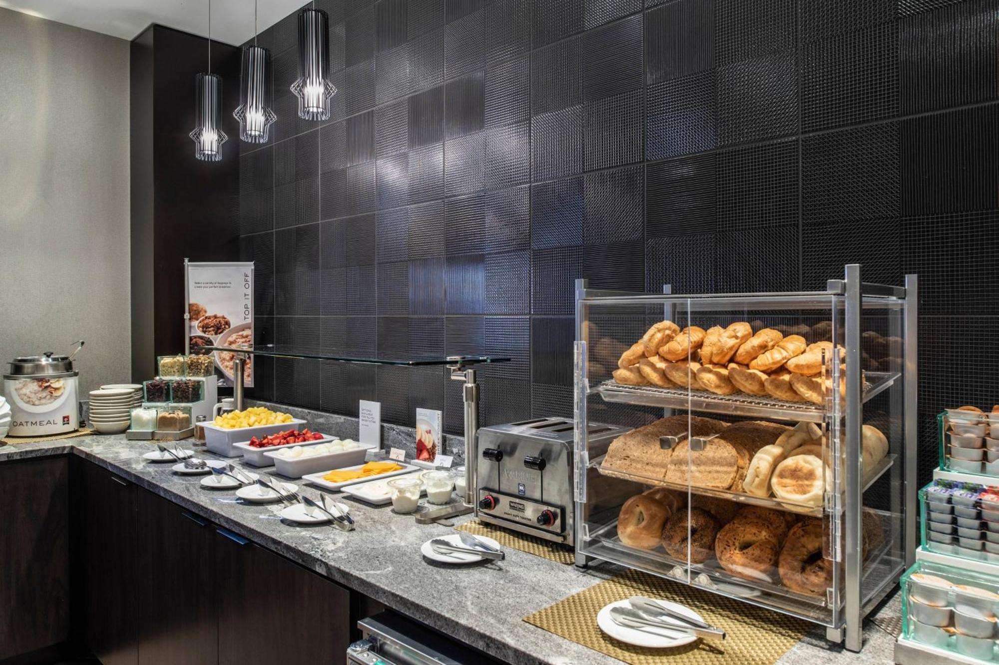 Fairfield Inn & Suites By Marriott Boston Logan Airport/Chelsea Extérieur photo